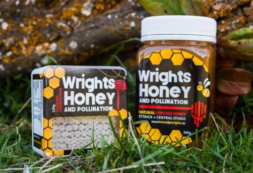 Manuka Honeycomb made by Honey by Wrights in Central Otago, New Zealand-120g