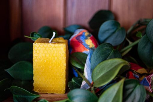 Square Beeswax Candle – 7.5 cm high